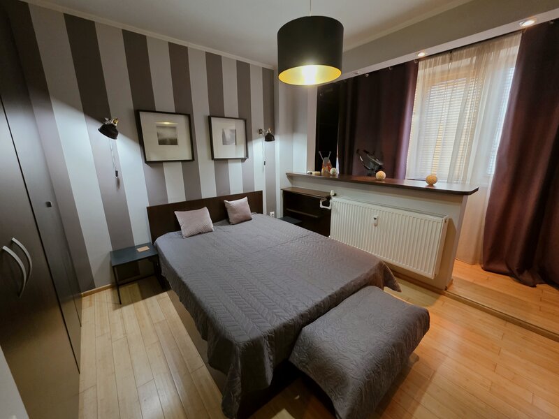 Sala Palatului, Cismigiu, Calea Victoriei, 2 camere, et. 6/8, mobilat,